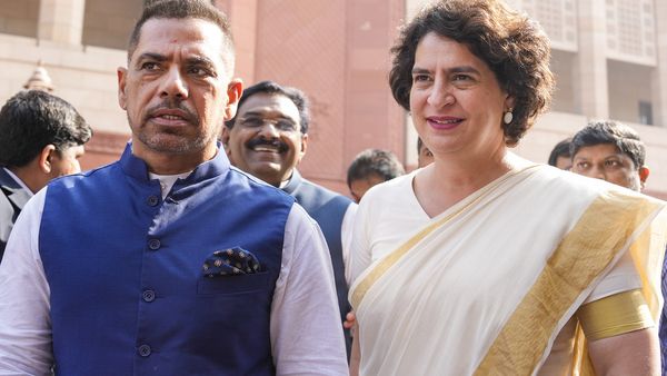 Priyanka Gandhi और रॉबर्ट वाड्रा मानते हैं कौनसा धर्म, कैसे हुई थी रेहान के मम्मी-पापा की शादी?