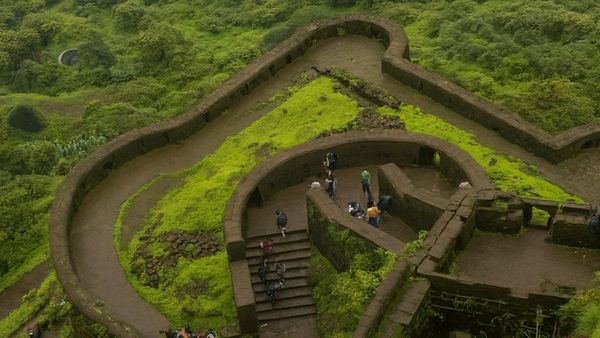 Rajasthan History: रहस्यों से घिरा राजस्थान का यह किला, घूमने से पहले जान लें टाइमिंग और शेड्यूल