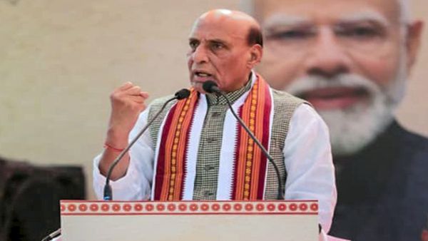 Rajnath Singh के बाबरी मस्जिद वाले पर सियासी संग्राम जारी, यूपी के दिग्गज नेता ने किया रक्षा मंत्री का सपोर्ट