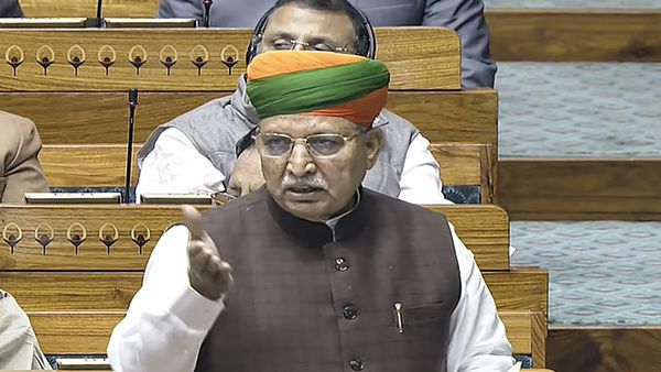 Repealing and Amending Bill 2025: शीतकालीन सत्र में पास हुआ निरसन और संशोधन विधेयक, 71 पुराने कानून खत्म