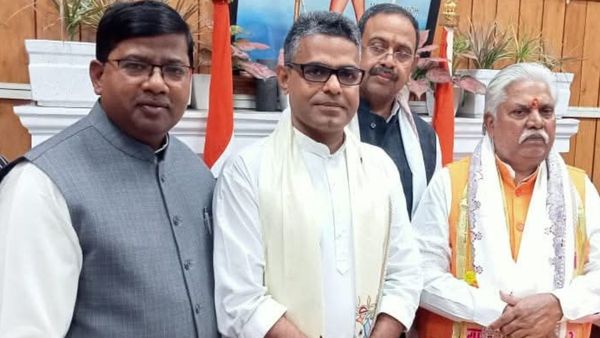 Bihar News: टूट की कगार पर उपेंद्र कुशवाहा की पार्टी? विधायक के 4 लाइनों के सोशल मीडिया पोस्ट से हड़कंप