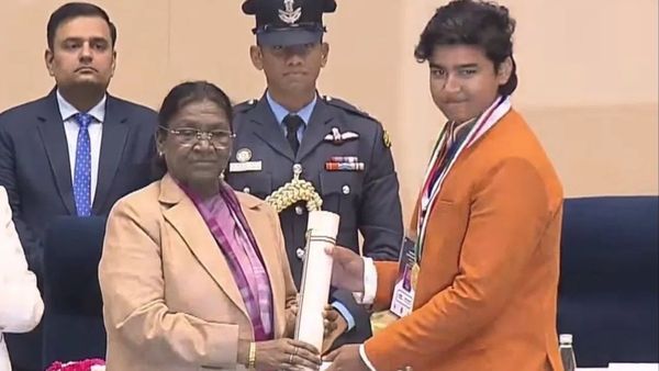 Vaibhav Suryavanshi को राष्ट्रपति के हाथों मिला बड़ा सम्मान, राष्ट्रपति भवन में गूंजा नाम, देश ने किया सलाम!