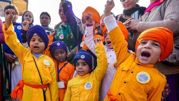 Veer Bal Diwas 2025: छोटी उम्र, बड़ा हौसला! 20 जांबाजों को आज किया जाएगा सम्मानित, कहां देखें लाइव प्रसारण?