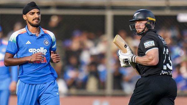 IND vs NZ: अर्शदीप सिंह का पारा हुआ हाई! सरेआम गाली देने वाले फैन को सिखाया सबक, वीडियो वायरल