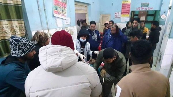 Bangladesh Violence: जान बचाने को तालाब में कूदा, हिंदू कारोबारी पर बर्बर हमले की पत्नी ने सुनाई आपबीती