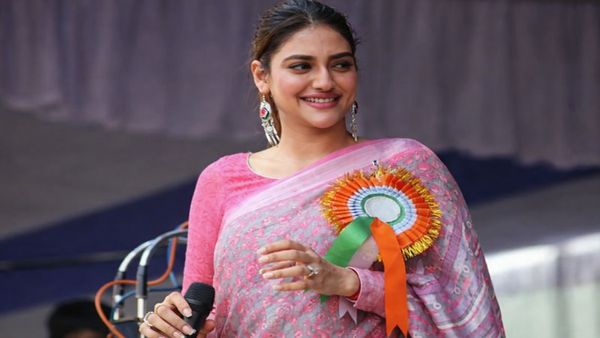 Bengal Election 2026: इस बार TMC छोड़ बीजेपी का झंडा थाम सकती हैं फेमस एक्ट्रेस नुसरत जहां, मिल रहे नए संकेत!