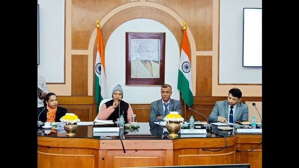 Bihar News: तकनीक और संचार में क्रांतिकारी बदलाव, अगले पांच वर्षों में बिहार पेश करेगा विकास की नई तस्वीर: वित्त मंत्री