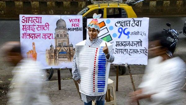 BMC Election 2026: 1,700 उम्मीदवारों की किस्मत का फैसला आज, मराठी-मुस्लिम आबादी के बीच फंसा बीएमसी का ताज