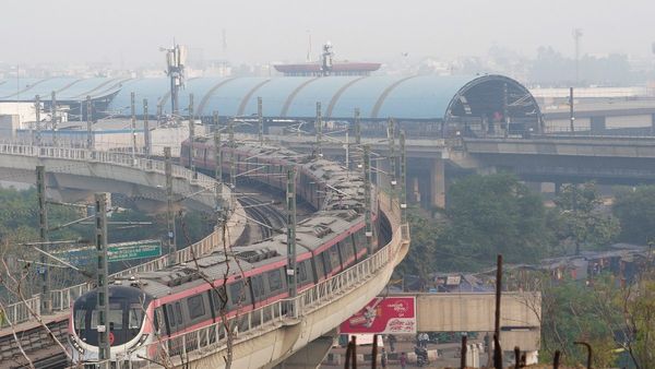 Delhi Metro Update: तैयार है DMRC का मेगा प्लान! अक्षरधाम समेत इन मेट्रो स्टेशनों की बदलेगी तस्वीर