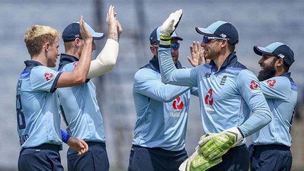 कौन है इंग्लैंड का यह तूफानी गेंदबाज? जिसने वर्ल्ड कप से पहले हैट्रिक से मचाई तबाही, श्रीलंका की तोड़ दी कमर
