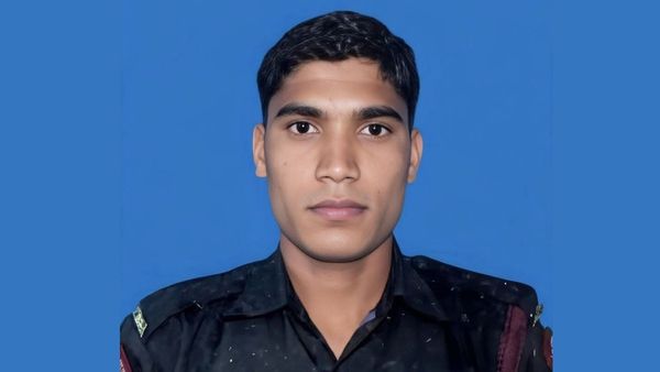 Kishtwar में आतंकवादियों के साथ मुठभेड़ में शहीद हुए उत्तराखंड के गजेंद्र सिंह, जानिए परिवार में कौन-कौन