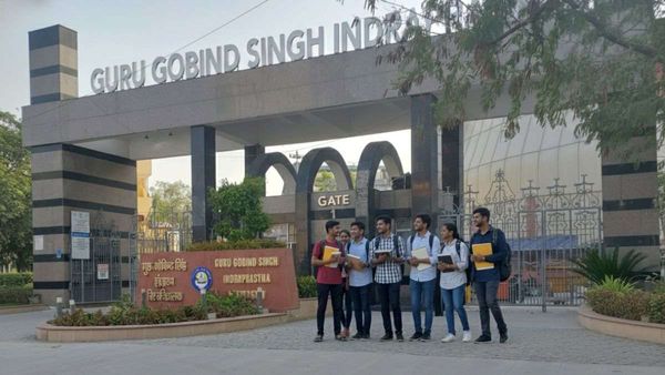 GGSIPU Admission 2026: दिल्ली के स्टूडेंट्स के लिए 85% सीटें रिजर्व, क्या है रजिस्ट्रेशन की पूरी प्रक्रिया?