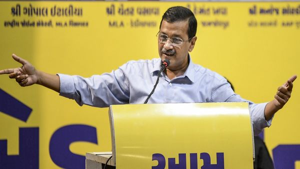 Gujarat AAP News: गुजरात में बढ़ रहा आप का ग्राफ, कांग्रेस को पछाड़कर आम आदमी पार्टी बनी दूसरी ताकत