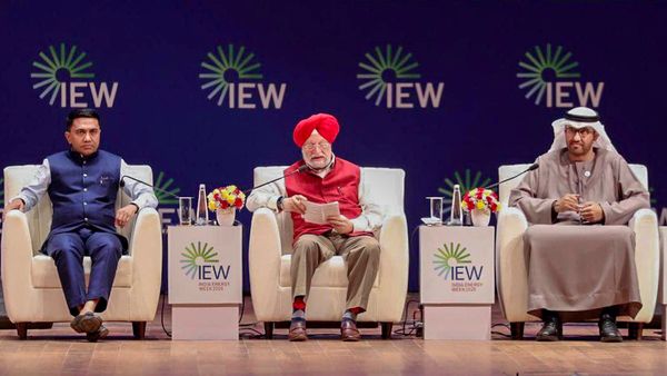 India Energy Week 2026 खत्म होते ही बड़ा संदेश:वैश्विक उथल-पुथल के बीच भारत बना ऊर्जा का सबसे भरोसेमंद खिलाड़ी