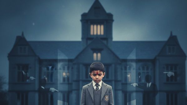 London School Tilak Controversy: ब्रिटेन में फिर टारगेट पर हिंदू? तिलक लगाने पर बच्चे को छोड़ना पड़ा स्कूल