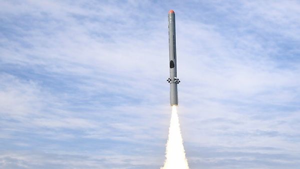 Republic Day Parade: परेड में LR-AASCM मिसाइल देख चीन-पाकिस्तान होंगे चौकन्ने, जोरदार है मारक क्षमता