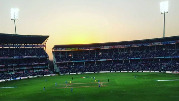 IND vs NZ: लाल मिट्टी वाली पिच पर बल्लेबाज नाचेंगे या गेंदबाज, नागपुर टी20 में आज बारिश डालेगी खलल?
