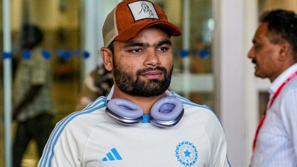 'रिंकू सिंह जिहादी मानसिकता के,' विवादों में घिरे भारतीय खिलाड़ी की बढ़ी मुश्किलें, शिकायत हुई दर्ज