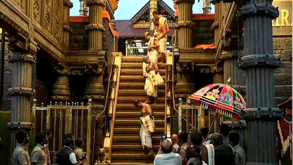 Sabarimala Gold Theft Case:सबरीमाला मंदिर केस में 3 राज्यों में ED की रेड, कितना है भगवान अयप्पा के पास खजाना?