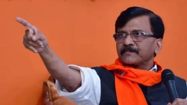Mumbai Mayor: 'बहुत से कॉरपोरेटर्स हमारे संपर्क में हैं’, उद्धव के बाद अब संजय राउत के दावे से मचा हड़कंप