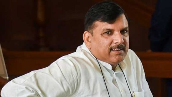 काशी के मणिकर्णिका घाट पर मंदिर टूटे, सवाल उठाने पर संजय सिंह के खिलाफ FIR दर्ज