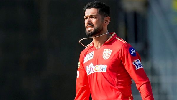 इंटरनेशनल क्रिकेट में छाई शोक की लहर, तूफानी कप्तान के घर से उठा जनाजा, क्या है दुखद मौत का कारण?