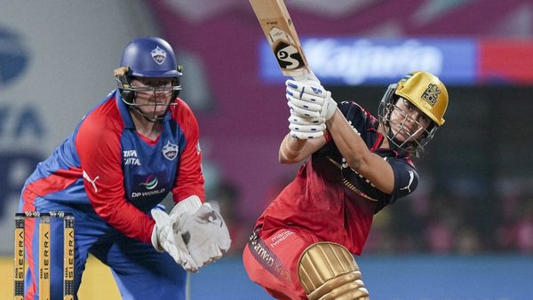 WPL 2026: दिल्ली पस्त, RCB मस्त, स्मृति मंधाना ने धमाकेदार पारी खेल रचा इतिहास, टीम को दिलाई लगातार चौथी जीत