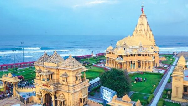 Somnath Temple: ना करें दिल छोटा, 5 मिनट में घर बैठे आराम से कर सकते हैं ज्योतिर्लिंग का दर्शन, बस करें ये काम