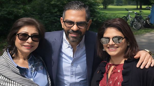 Sunjay Kapur Property Dispute: बहन मंधीरा ने मरे हुए भाई पर ही लगाया संपत्ति हड़पने का आरोप, किया ये दावा