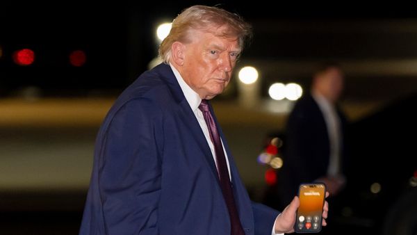 Donald Trump पर चलेगा महाभियोग? कितने अमेरिकी राष्ट्रपति गंवा चुके हैं कुर्सी? - List