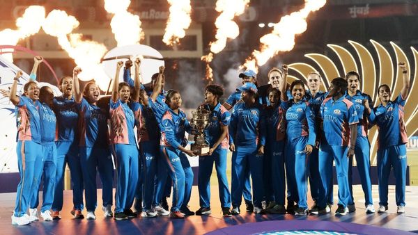 WPL 2026: मुंबई इंडियंस का फुल शेड्यूल, कब-कहां और किसके साथ भिड़ेगी पलटन? चेक करें पूरी डिटेल
