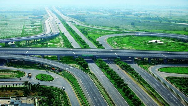 Yamuna Pushta Road Project: नोएडा में एक और एक्सप्रेसवे! यमुना पुश्ता रोड प्रोजेक्ट से किसे मिलेगा फायदा?