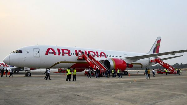 Air India Technical Fault: अहमदाबाद क्रैश जैसी गड़बड़ी फिर आई सामने, लंदन में होते-होते बचा बड़ा हादसा