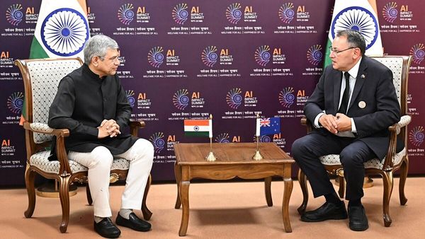 AI Summit 2026 Day 2: 200 बिलियन डॉलर का निवेश, जल्द आने वाला है ‘AI का UPI’, दूसरे दिन क्या-क्या हुई घोषणा?