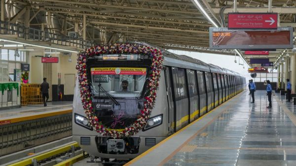 Bengaluru Metro: खुशखबरी, बेंगलुरू में नम्‍मा मेट्रो का नहीं बढ़ेगा किराया, आखिर क्‍यों वापस लिया गया फैसला?