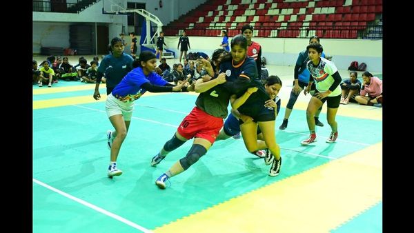 Bihar News: बिहार महिला कबड्डी लीग: चयन ट्रायल में उमड़ा उत्साह, 450 से अधिक खिलाड़ियों में से 120 का चयन