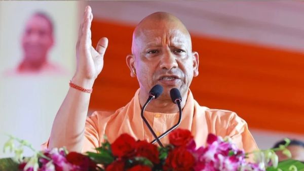 UP Holi Advance Salary: सरकारी कर्मचारियों-पेंशनरों को होली से पहले ही एडवांस सैलरी, कब खाते में आएगी?