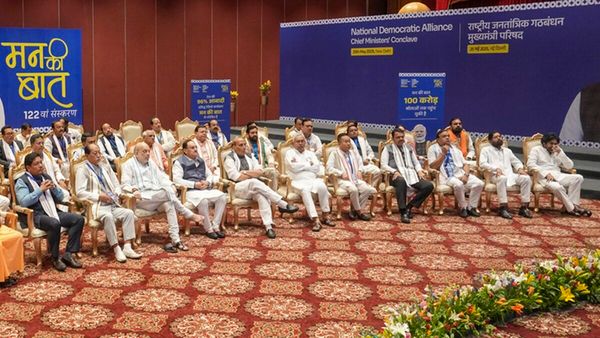 ‘जज साहब कुछ कीजिए’,BJP के इस मुख्यमंत्री के क्यों खिलाफ हैं 40 Ex IAS अफसर? अब चीफ जस्टिस से लगाई गुहार