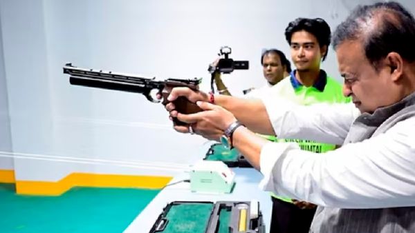 मुसलमानों पर Point Blank Shot विवाद क्या है? CM हिमंत का क्या कनेक्शन? लोगों ने मोदी से पूछा—ये सब क्या चल रहा