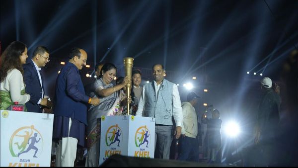 Delhi में पहली बार शुरू हुआ स्पोर्ट्स फेस्टिवल, CM रेखा गुप्ता बोलीं- ‘दिल्ली को बनाएंगे स्पोर्ट्स हब