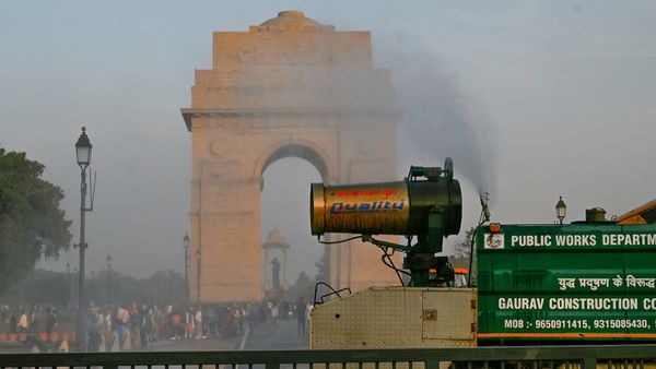 जनवरी में NCR की हवा बनी जहर, टॉप-5 प्रदूषित शहरों में दिल्ली 2nd नंबर पर, नोएडा या गाजियाबाद किस नंबर पर?