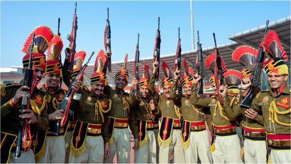 Delhi Police Agniveer Reservation: दिल्ली पुलिस भर्ती में 20% पद अग्निवीरों के लिए आरक्षित,एलजी का बड़ा फैसला