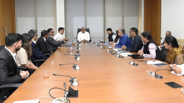 गुजरात सरकार और स्टारलिंक के बीच एलओआई, राज्यव्यापी डिजिटल कनेक्टिविटी को मिलेगी नई गति