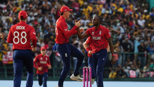 England vs Sri Lanka: श्रीलंका 95 रनों पर आउट, इंग्लैंड ने घेरकर किया ढेर, दर्ज की धांसू जीत