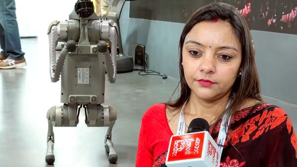 Galgotias की प्रोफेसर Neha Singh मुसीबत में? अब किया ये 'कांड', AI Summit में इस चूक से हुई फजीहत