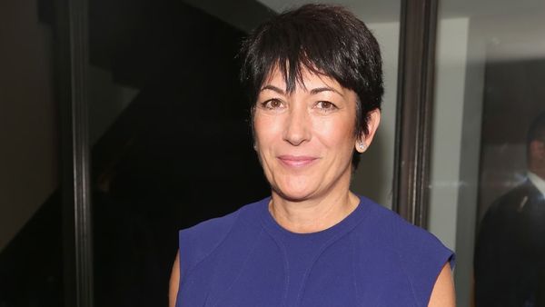 Effrey Epstein case की आरोपी घिसलेन मैक्सवेल संसद में हुईं पेश, सवालों का जवाब देने से कर दिया इनकार