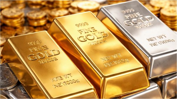 Gold Silver Price: चांदी 25000 से ज्यादा लुढ़की, सोना भी सस्ता, सर्राफा बाजार में हड़कंप, जानिए आज के ताजा रेट