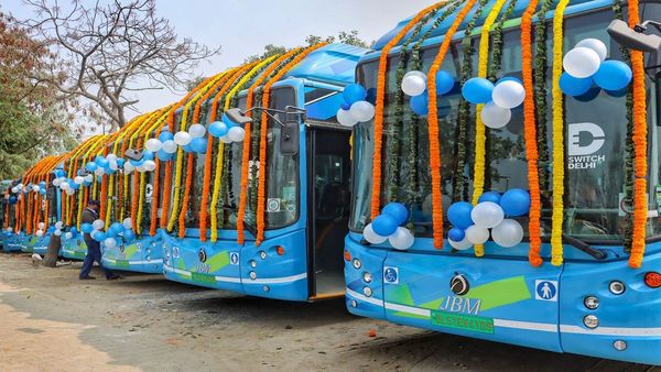 Haryana Electric Buses: सरकार ने 200 ई-बसें खरीदने को दी मंजूरी, सफर होगा पहले से आरामदेह और तेज रफ्तार