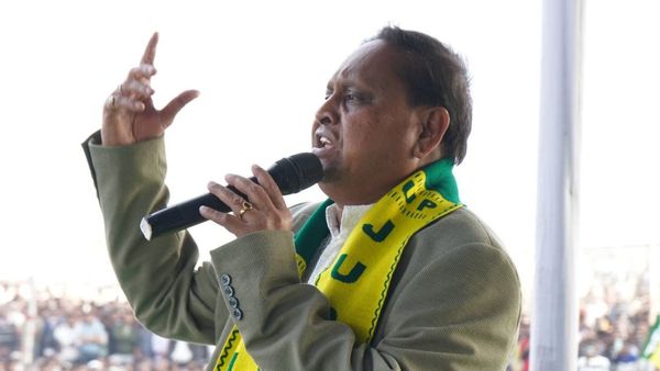 मुर्शिदाबाद में आज से शुरू होगा बाबरी जैसी मस्जिद का निर्माण, हुमायूं कबीर के ऐलान के बाद मचा बवाल