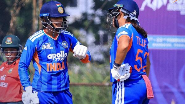 IND vs BAN: भारत ने फाइनल में बांग्लादेश को बुरी तरह रौंदा, एशिया कप में उठाई ट्रॉफी